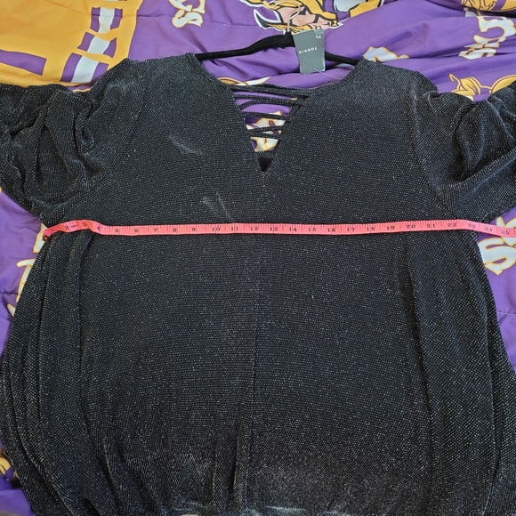 BLACK SHIMMER JERSEY LADDER NECK MINI TRAPEZE DRESS - Picture 4 of 4